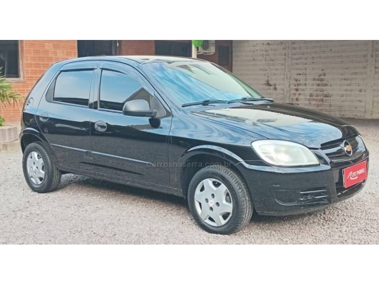 CHEVROLET - CELTA - 2007/2008 - Preta - R$ 22.900,00