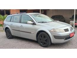 RENAULT - MÉGANE - 2007/2008 - Prata - R$ 26.900,00